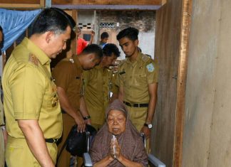 Fatmawati, Penerima Kursi Roda Doakan Wali Kota Fasha