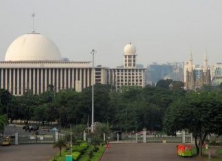 begini penjelasan pengurus tentang pagar masjid istiqlal di blokir